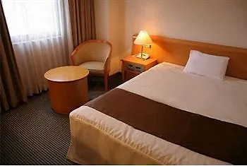 **** Hotel Osaka Garden Palace Japonia